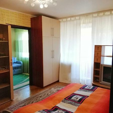 Apartments On Dontsya, 12 Κίεβο Εξωτερικό φωτογραφία